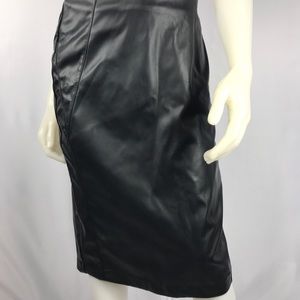 NWOT Reitmans  Vegan Leather Skirt Size 16